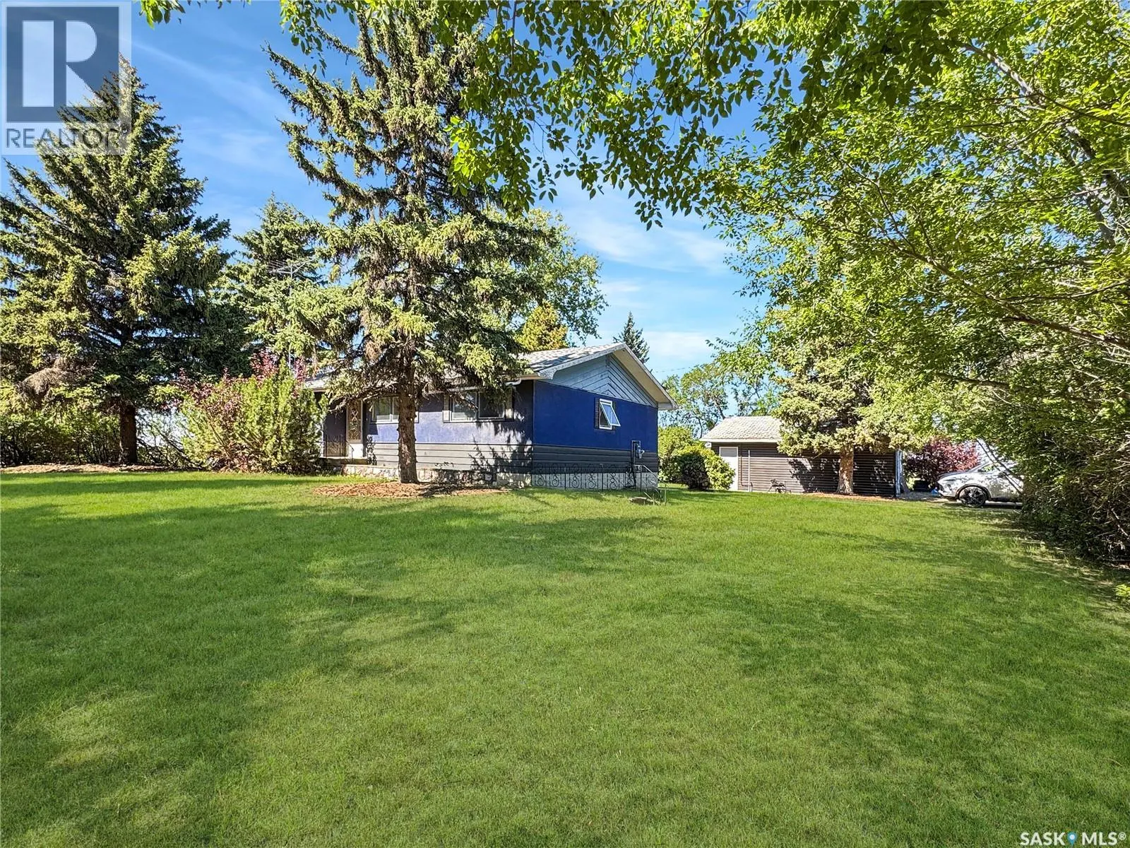 111 Dion AVENUE