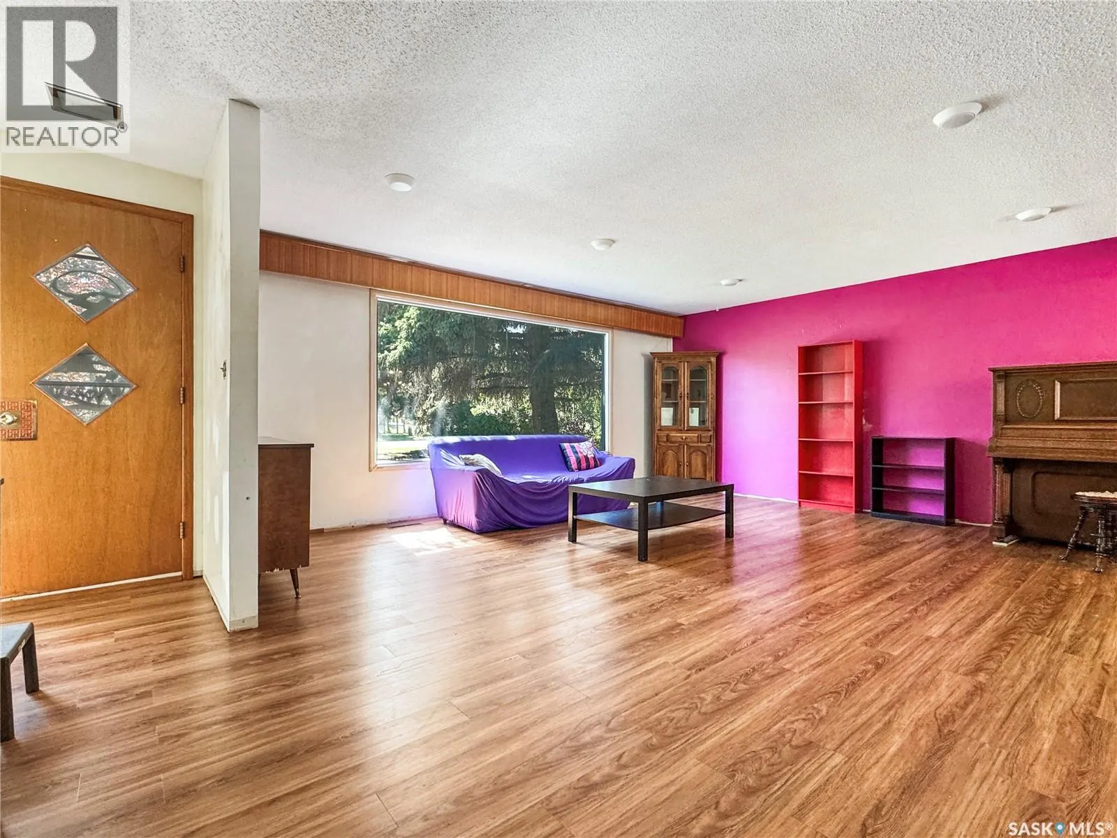 111 Dion AVENUE