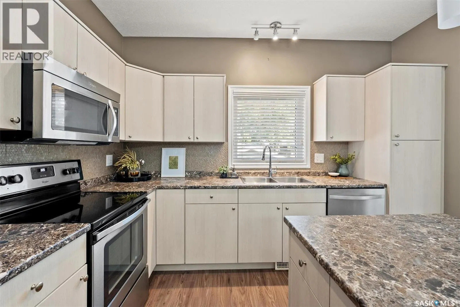 118 Childers CRESCENT