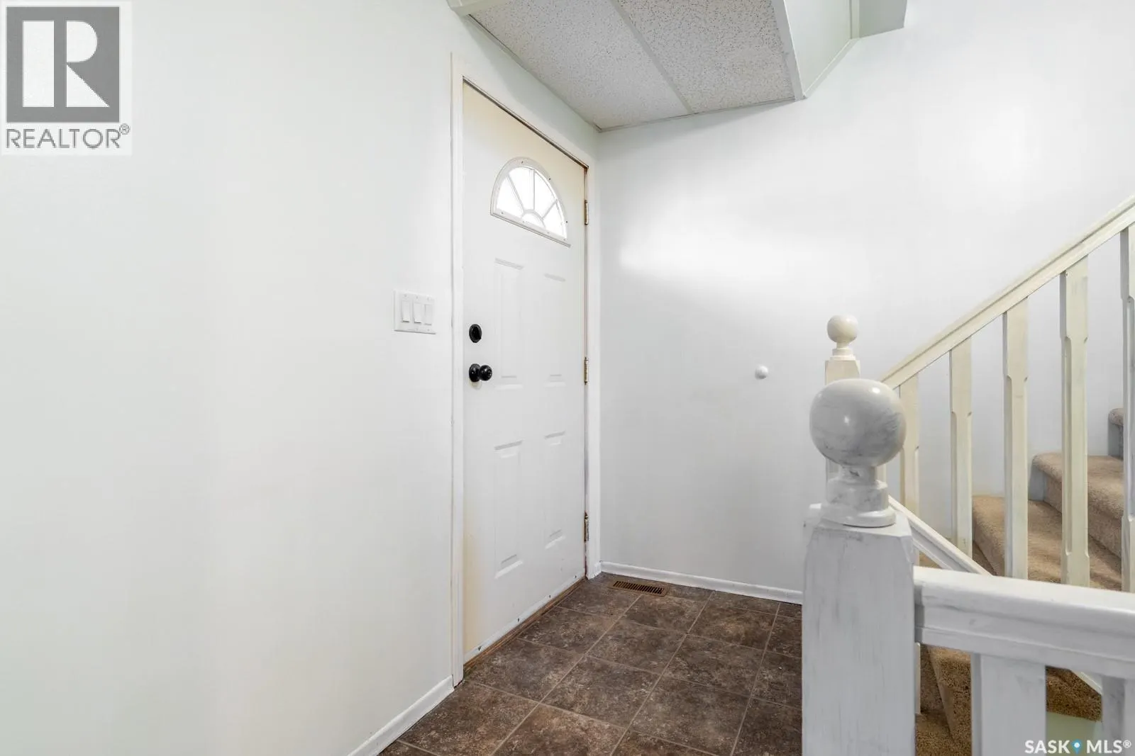 279 Angus STREET