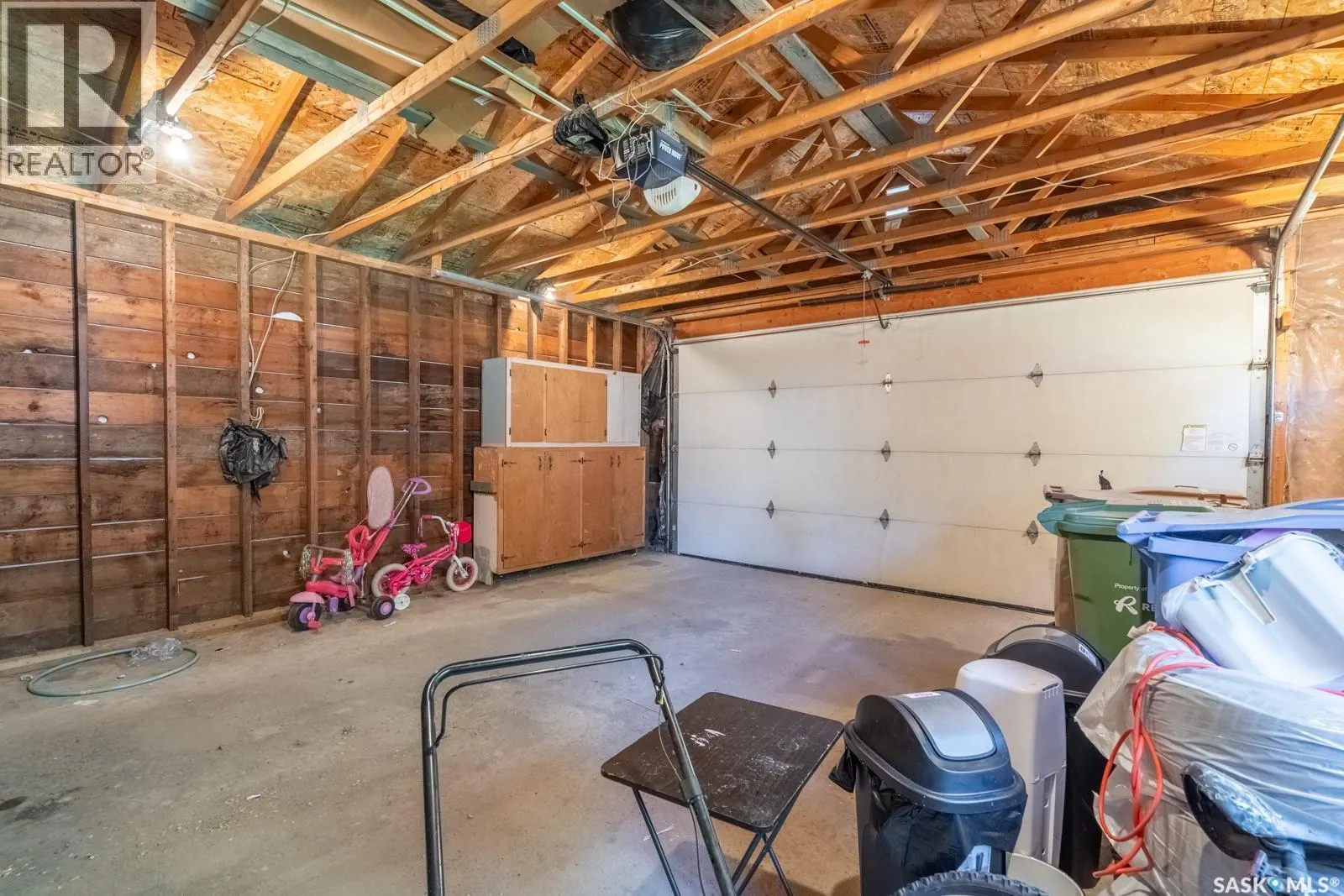 279 Angus STREET
