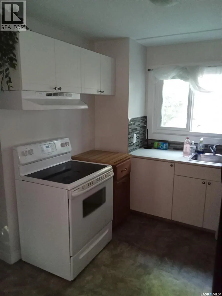 125 S AVENUE S