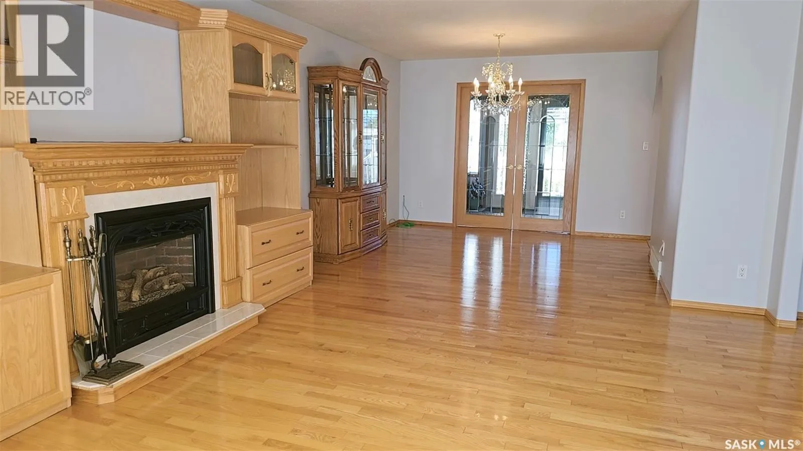 210 3rd STREET E