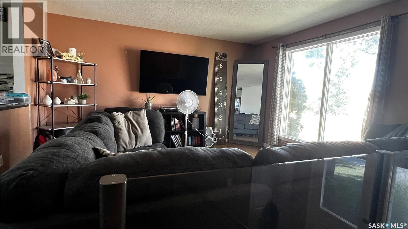 435 Bowman CRESCENT