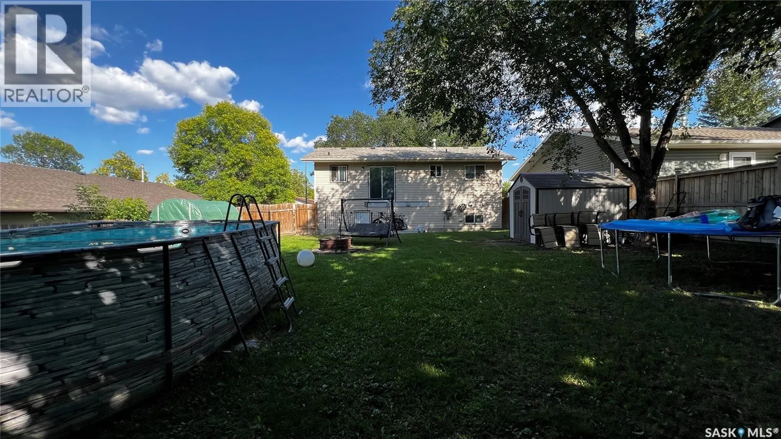 435 Bowman CRESCENT
