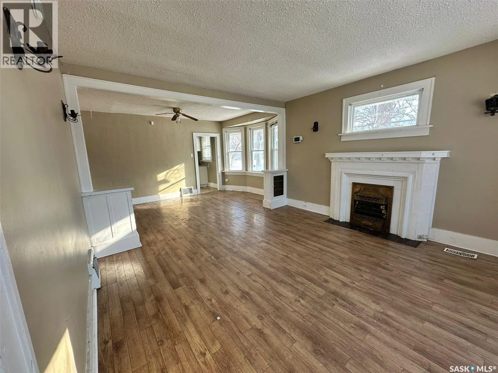 1077 Garnet STREET