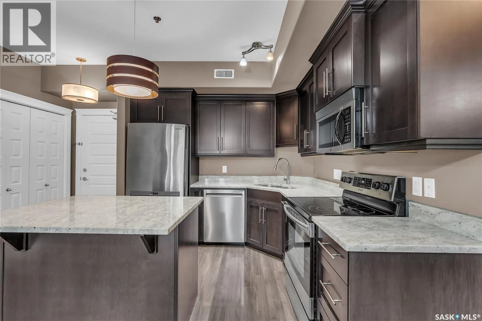 111 419 Nelson ROAD