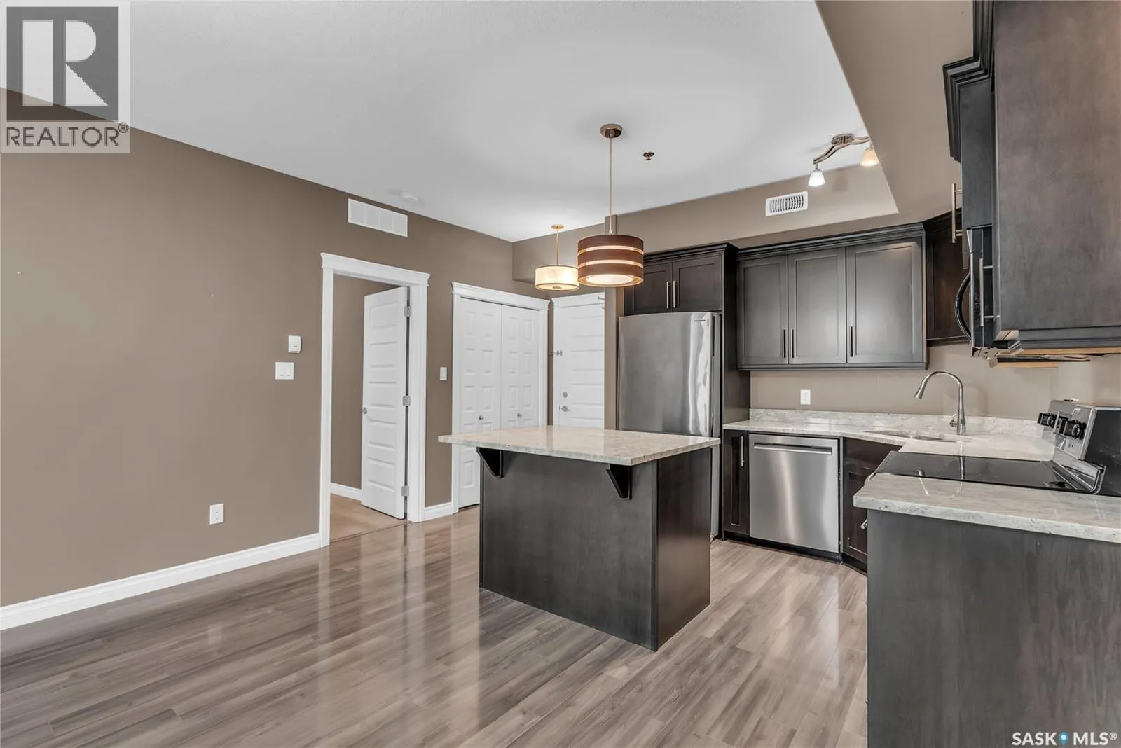 111 419 Nelson ROAD