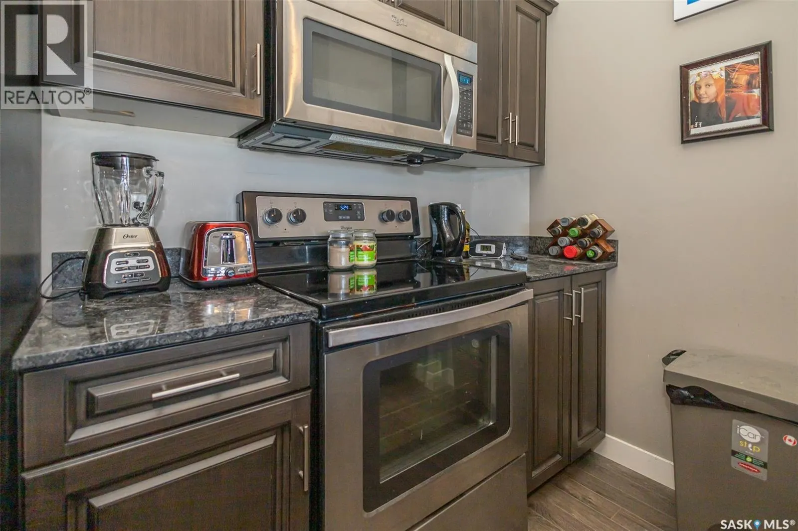 408 714 Hart ROAD