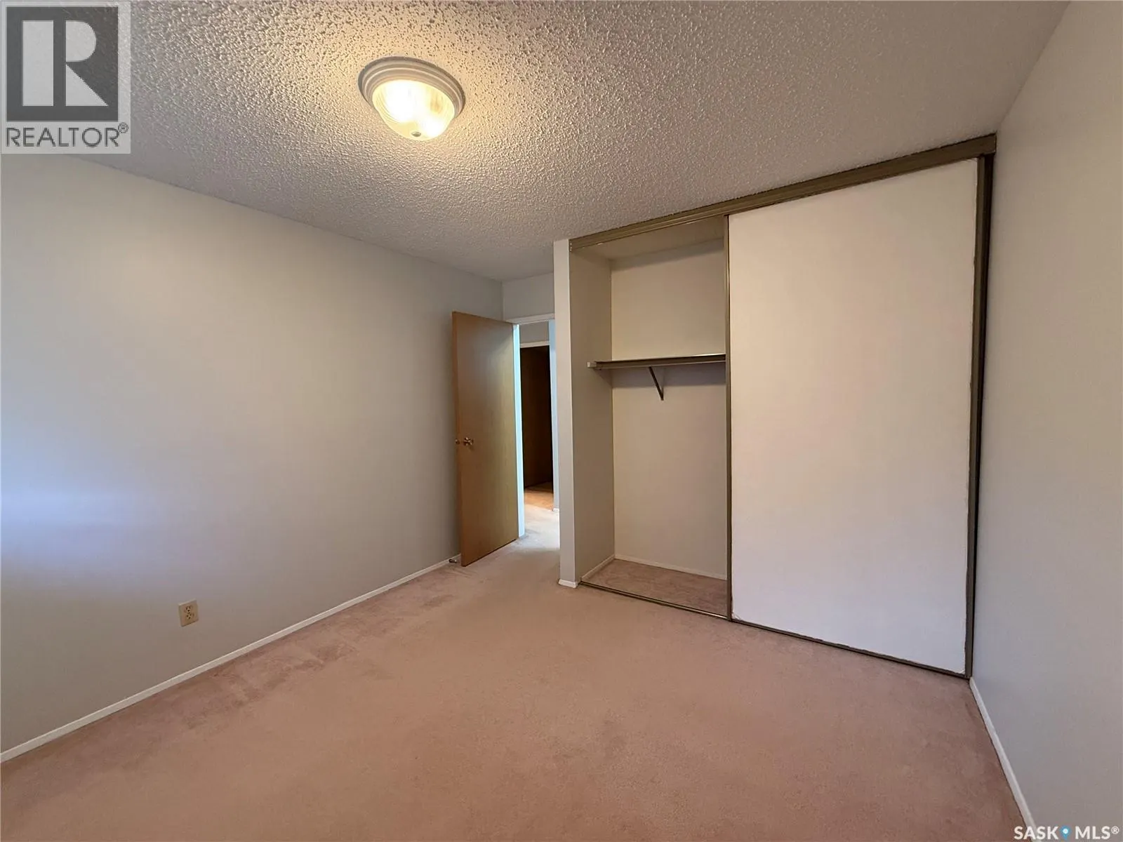 105B 4040 8TH STREET E