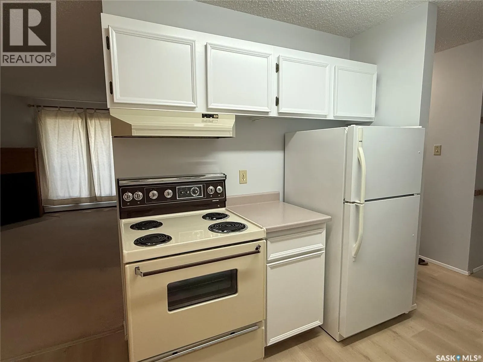 105B 4040 8TH STREET E