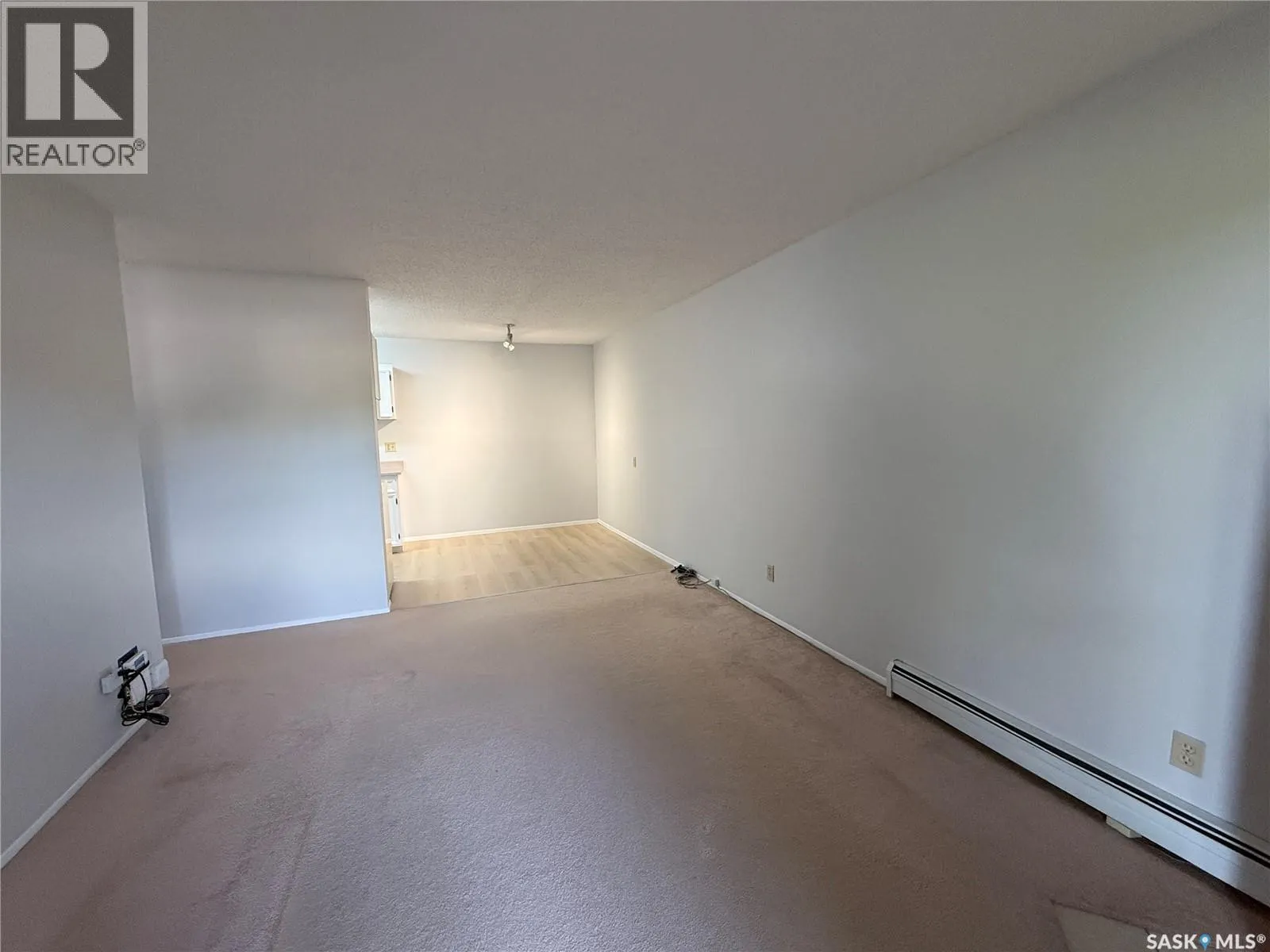 105B 4040 8TH STREET E