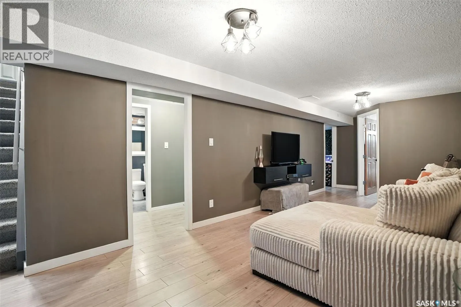 126 Ramsay COURT
