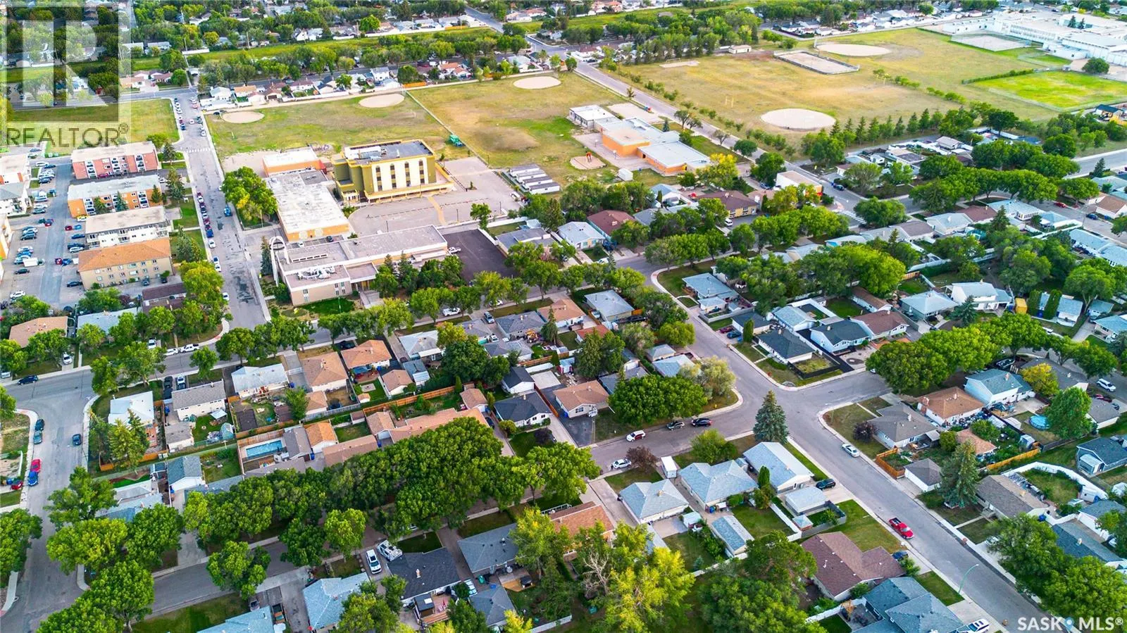 87 MERLIN CRESCENT