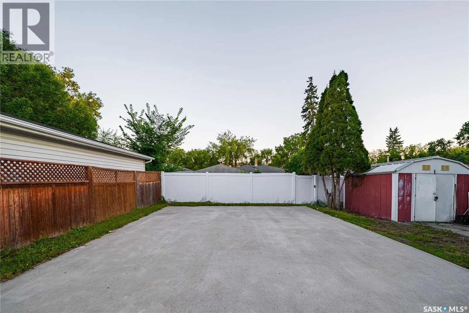 87 MERLIN CRESCENT