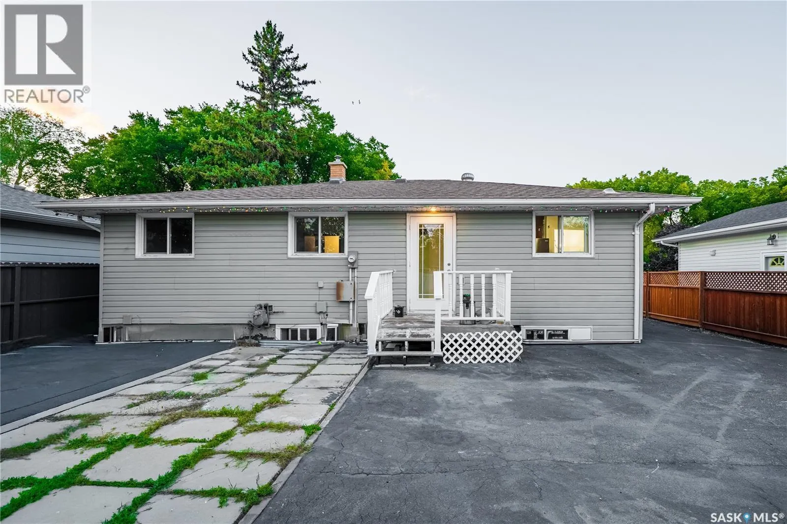 87 MERLIN CRESCENT