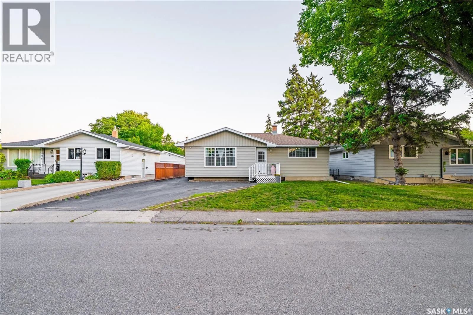 87 MERLIN CRESCENT