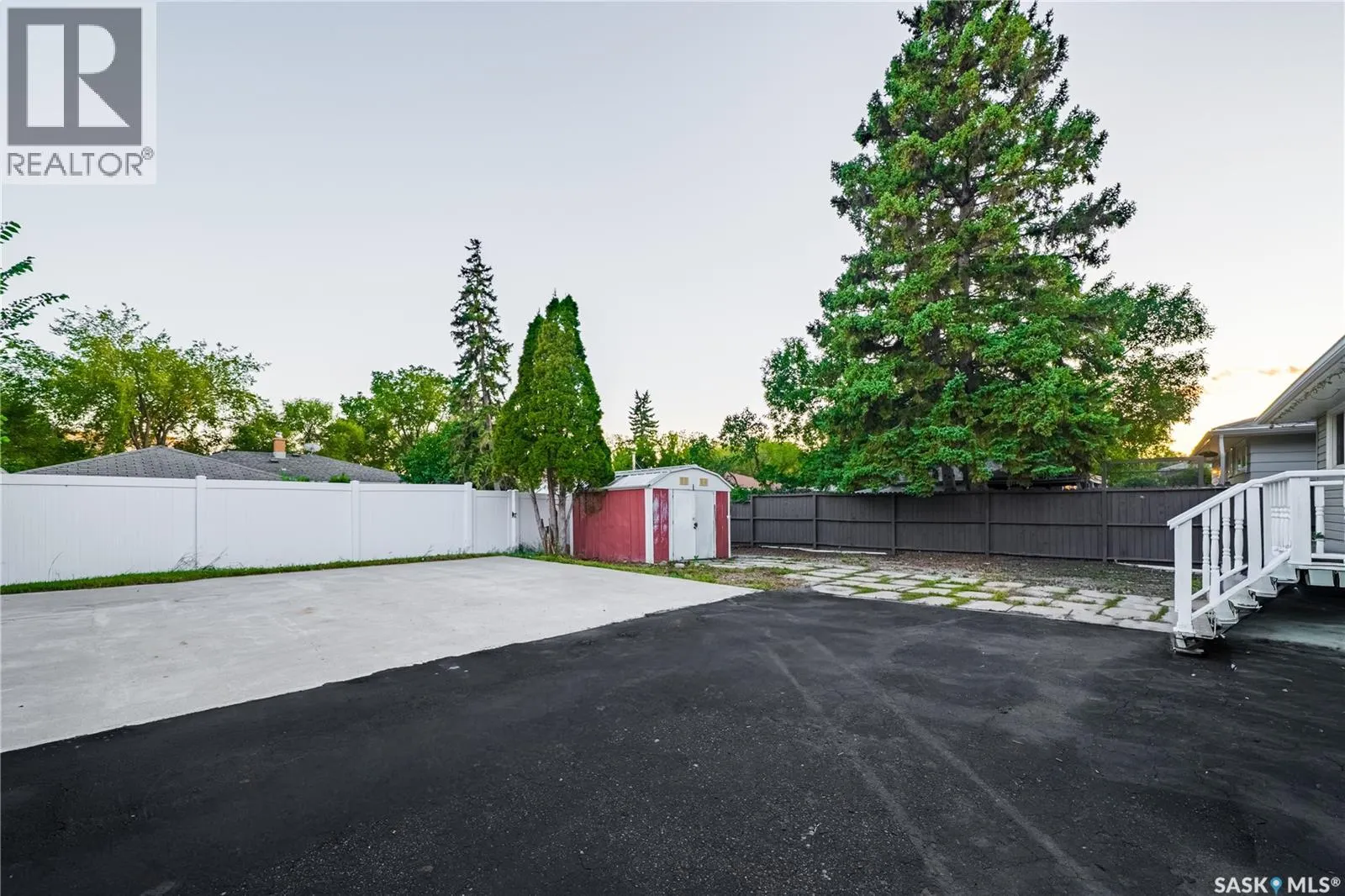87 MERLIN CRESCENT