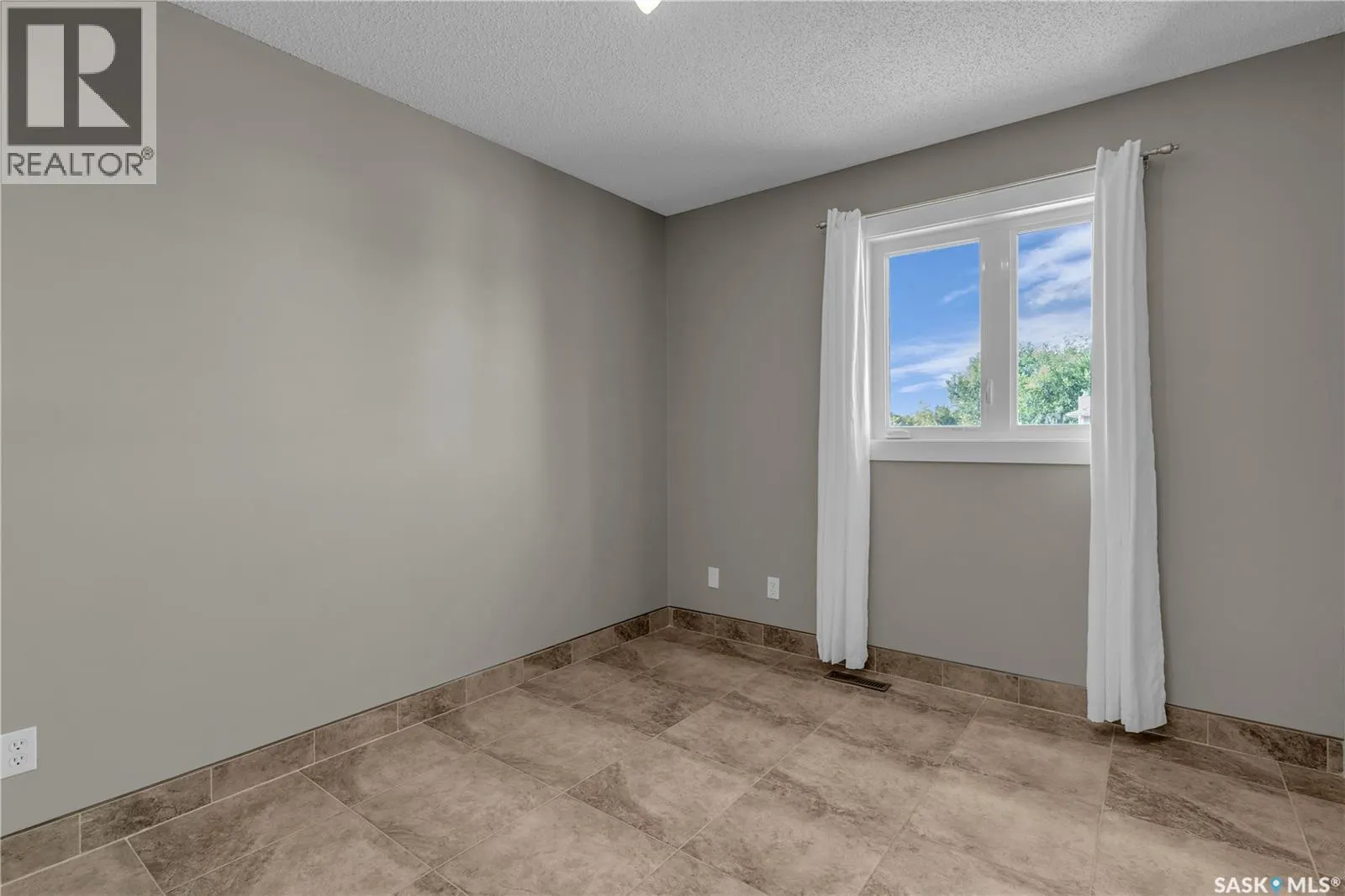 234 Wickenden CRESCENT