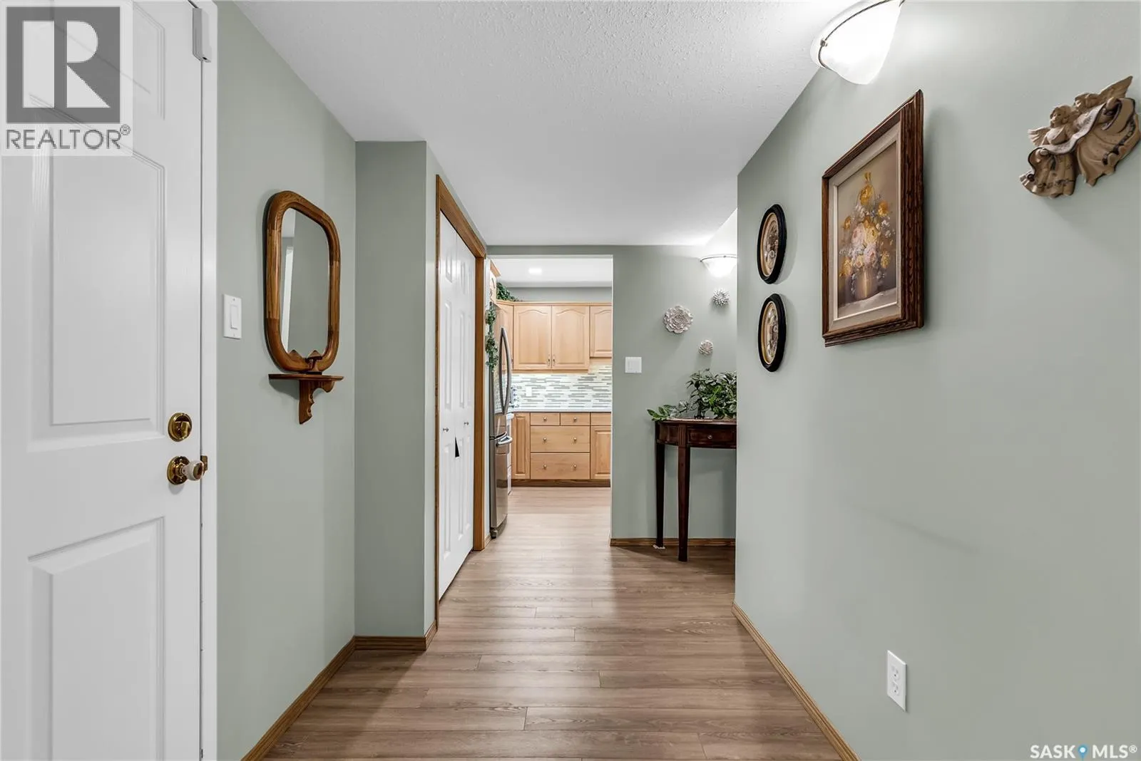124 305 Pinehouse DRIVE