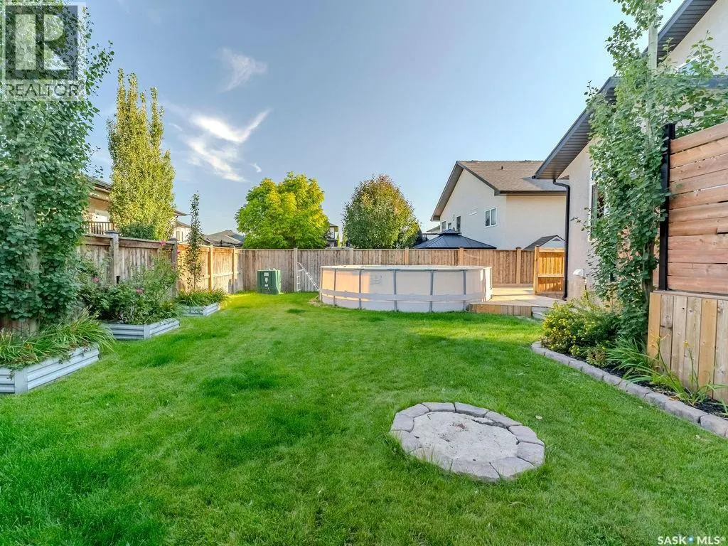 407 Gillies WAY