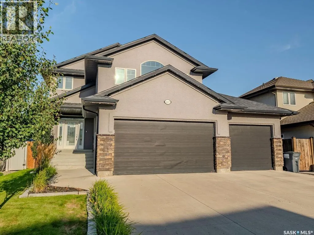 407 Gillies WAY