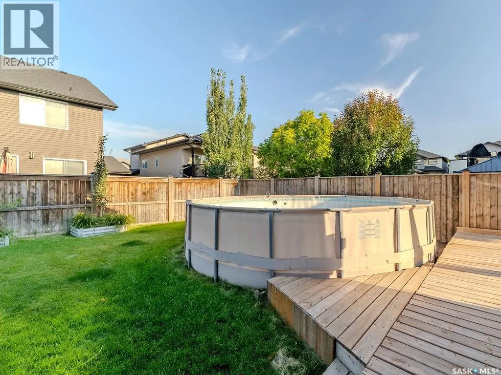 407 Gillies WAY