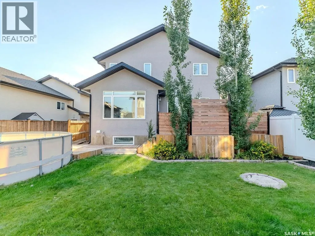 407 Gillies WAY