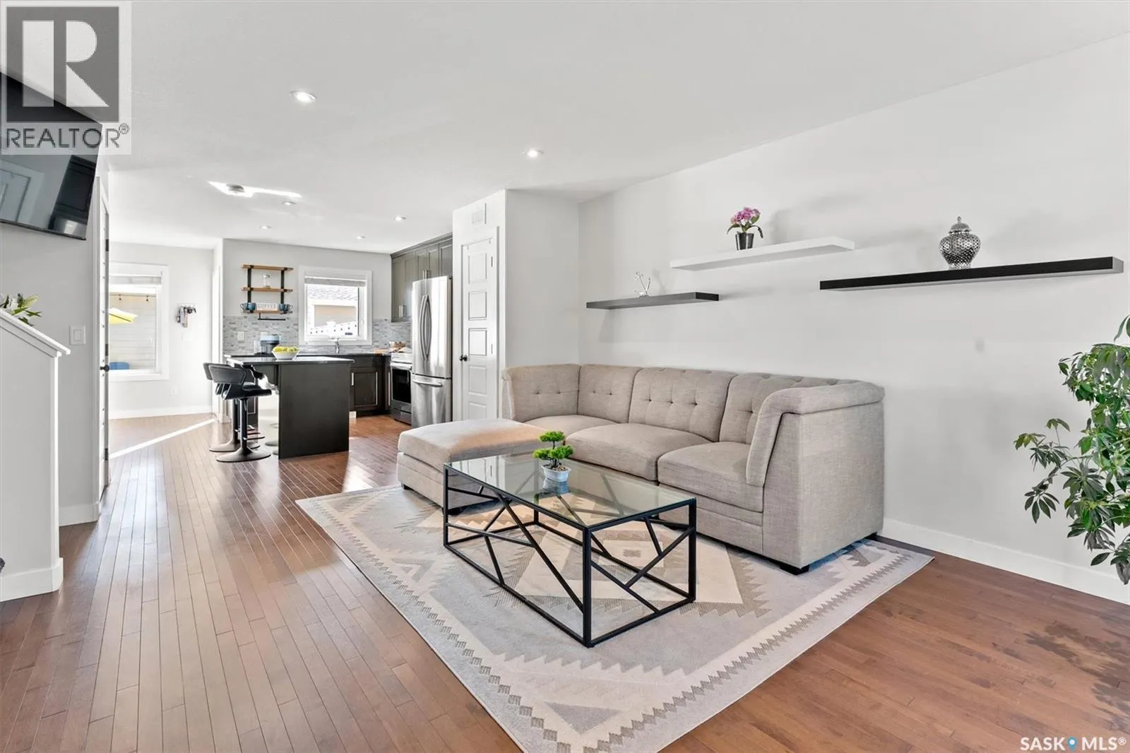 1423 Hunter ROAD