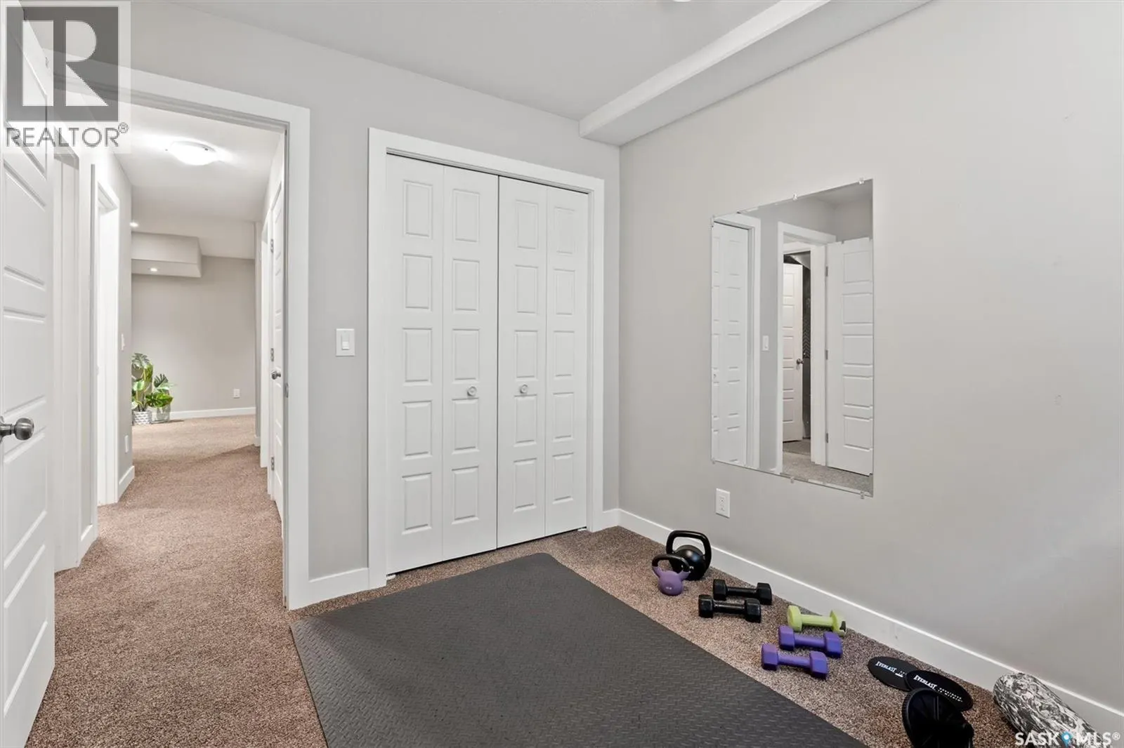 1423 Hunter ROAD