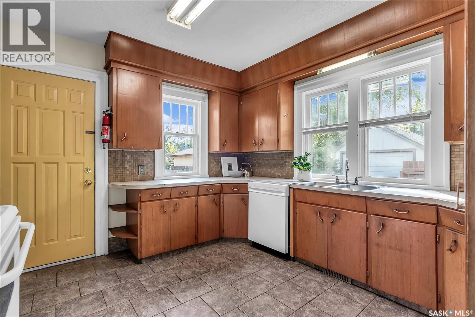 511 29th STREET W