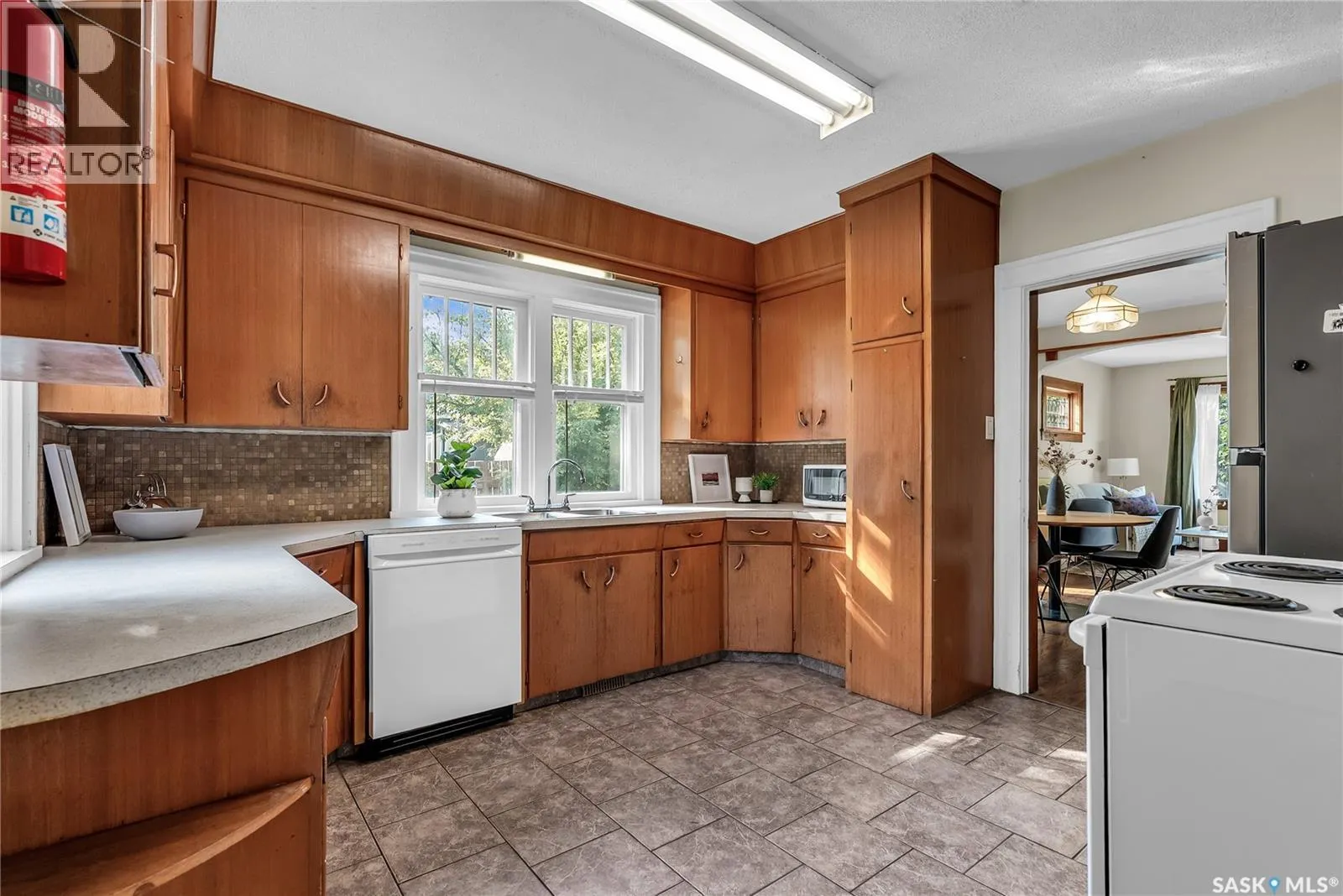 511 29th STREET W
