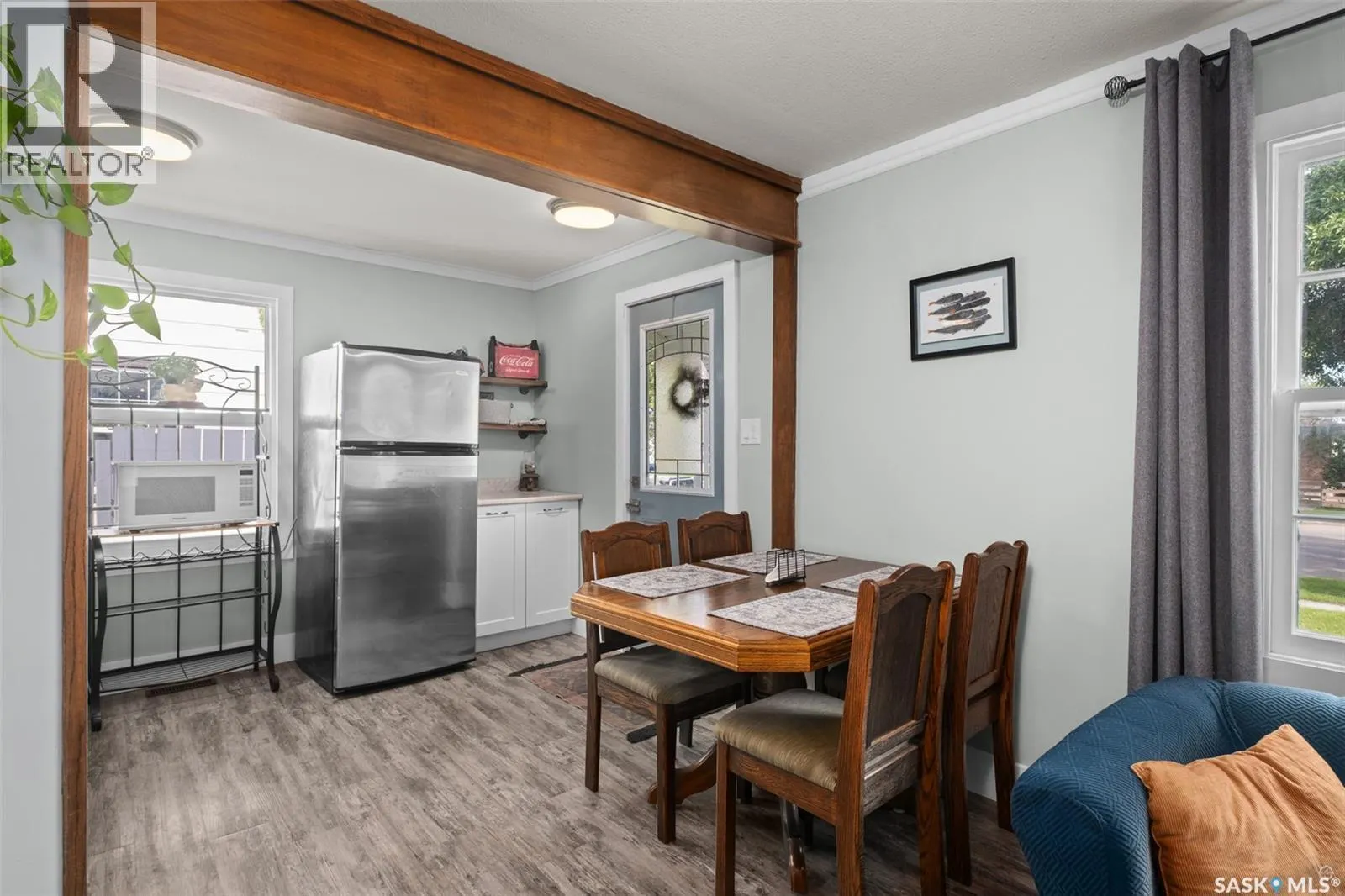 745 4th STREET E