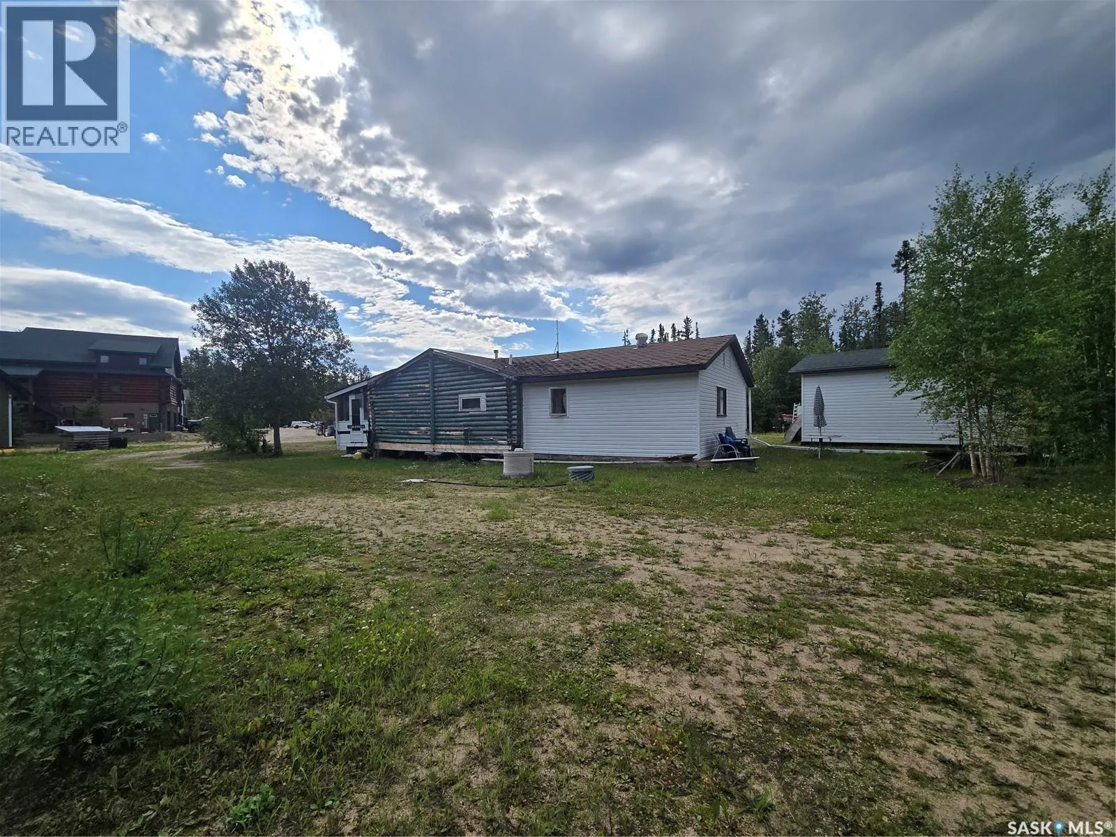 12 Lakeview DRIVE