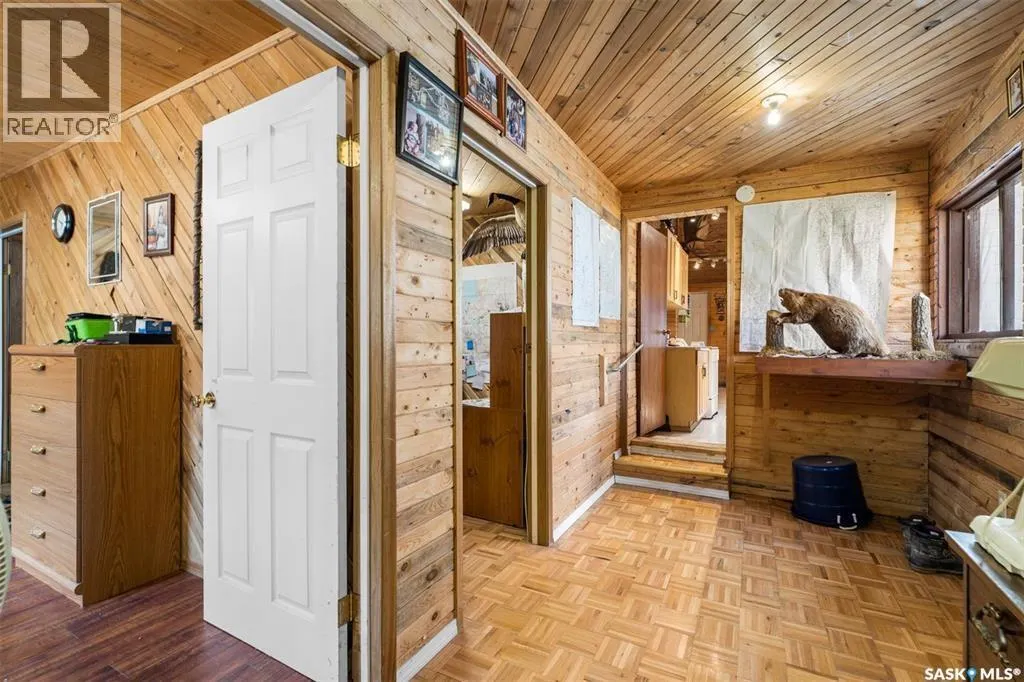 12 Lakeview DRIVE