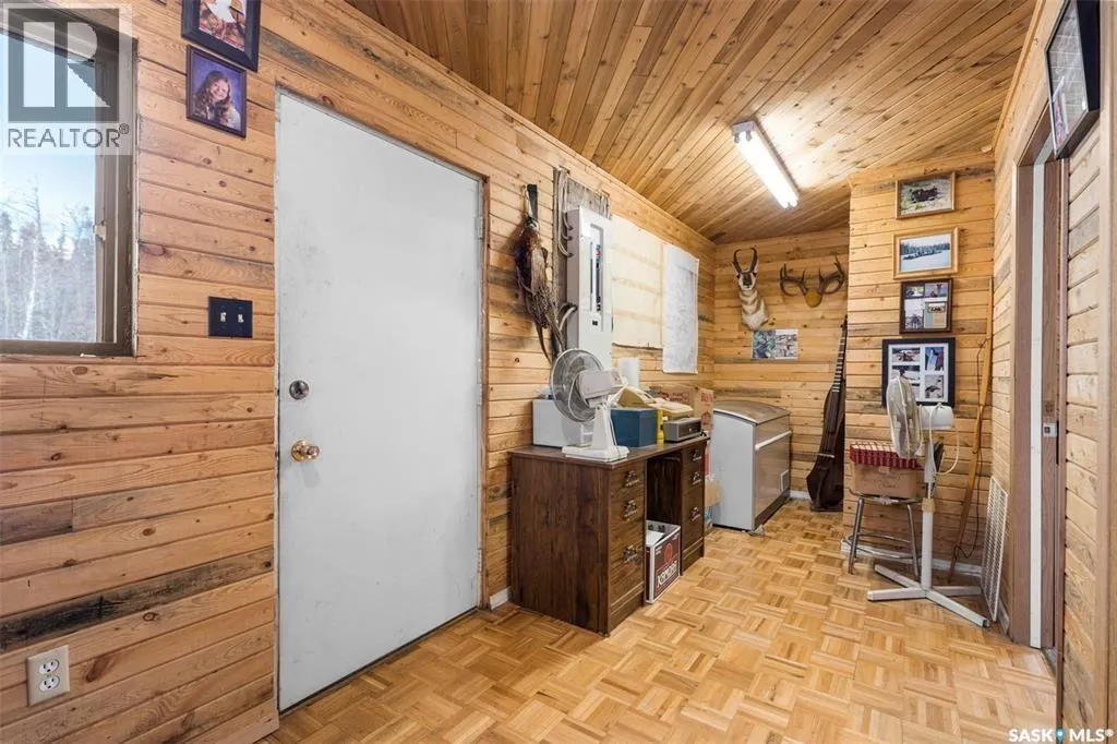 12 Lakeview DRIVE