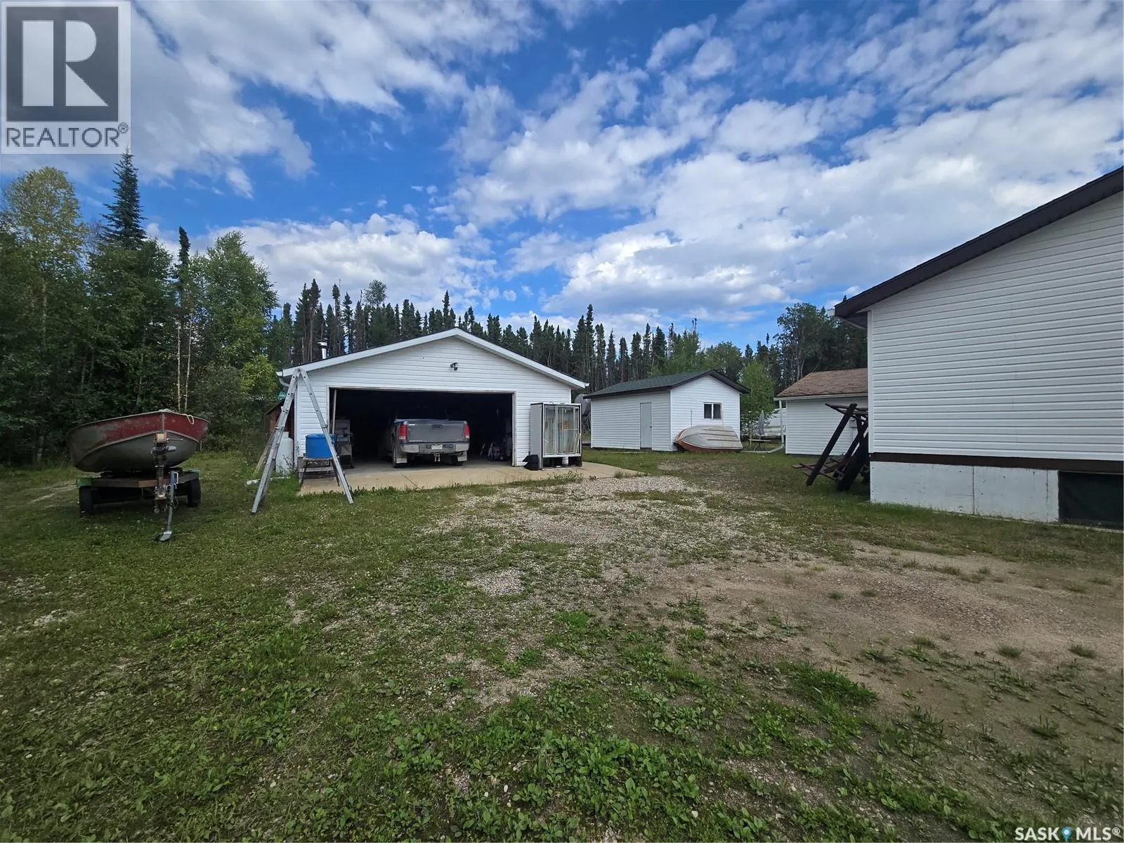 12 Lakeview DRIVE