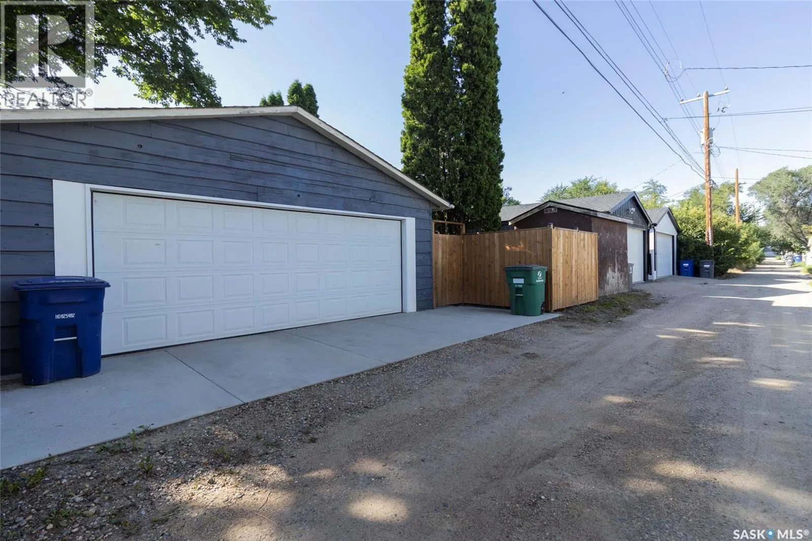 1618 Alexandra AVENUE