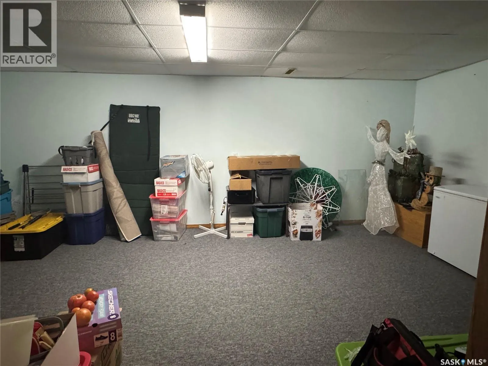 9A & 9B Maple PLACE