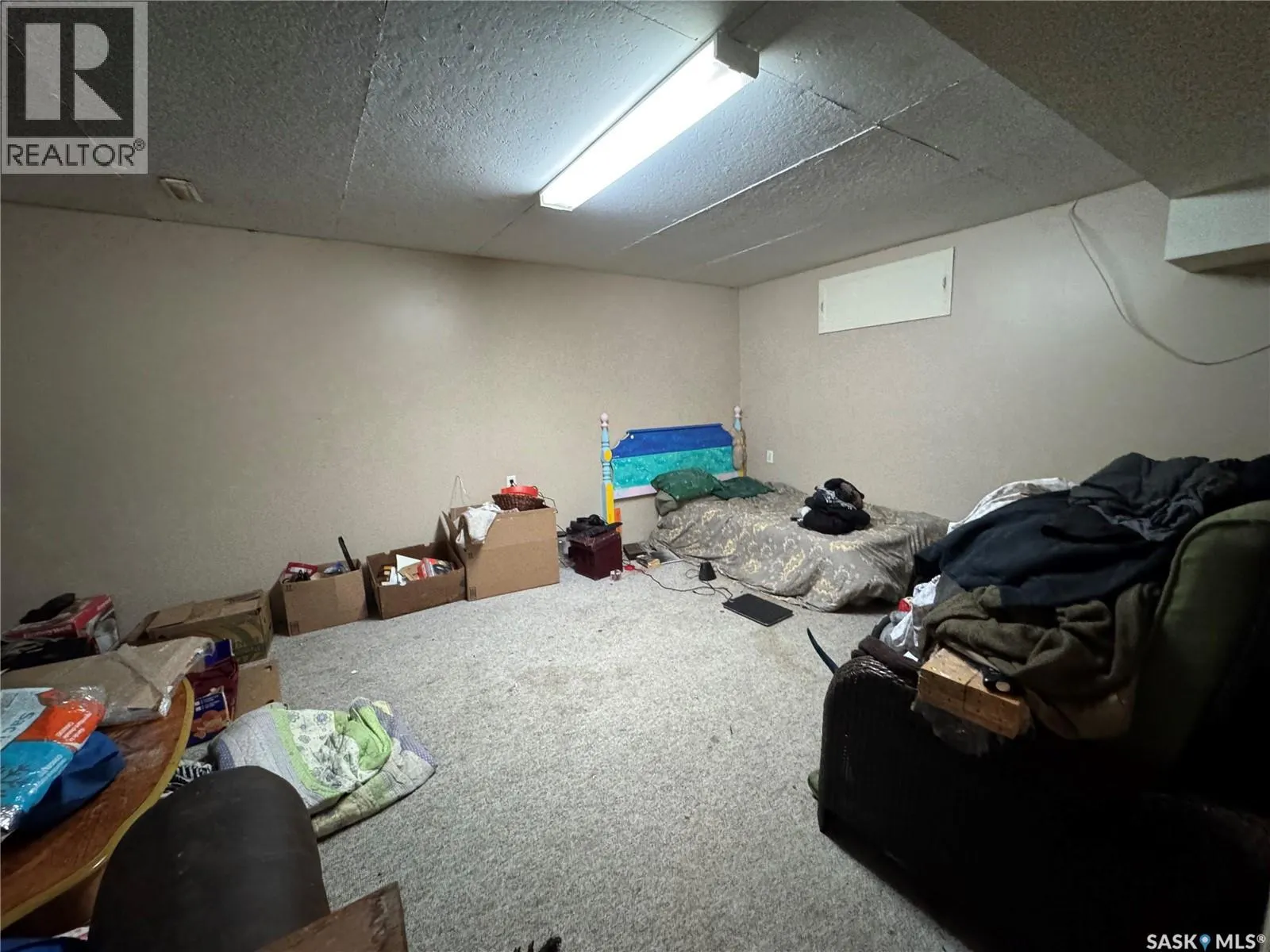 9A & 9B Maple PLACE