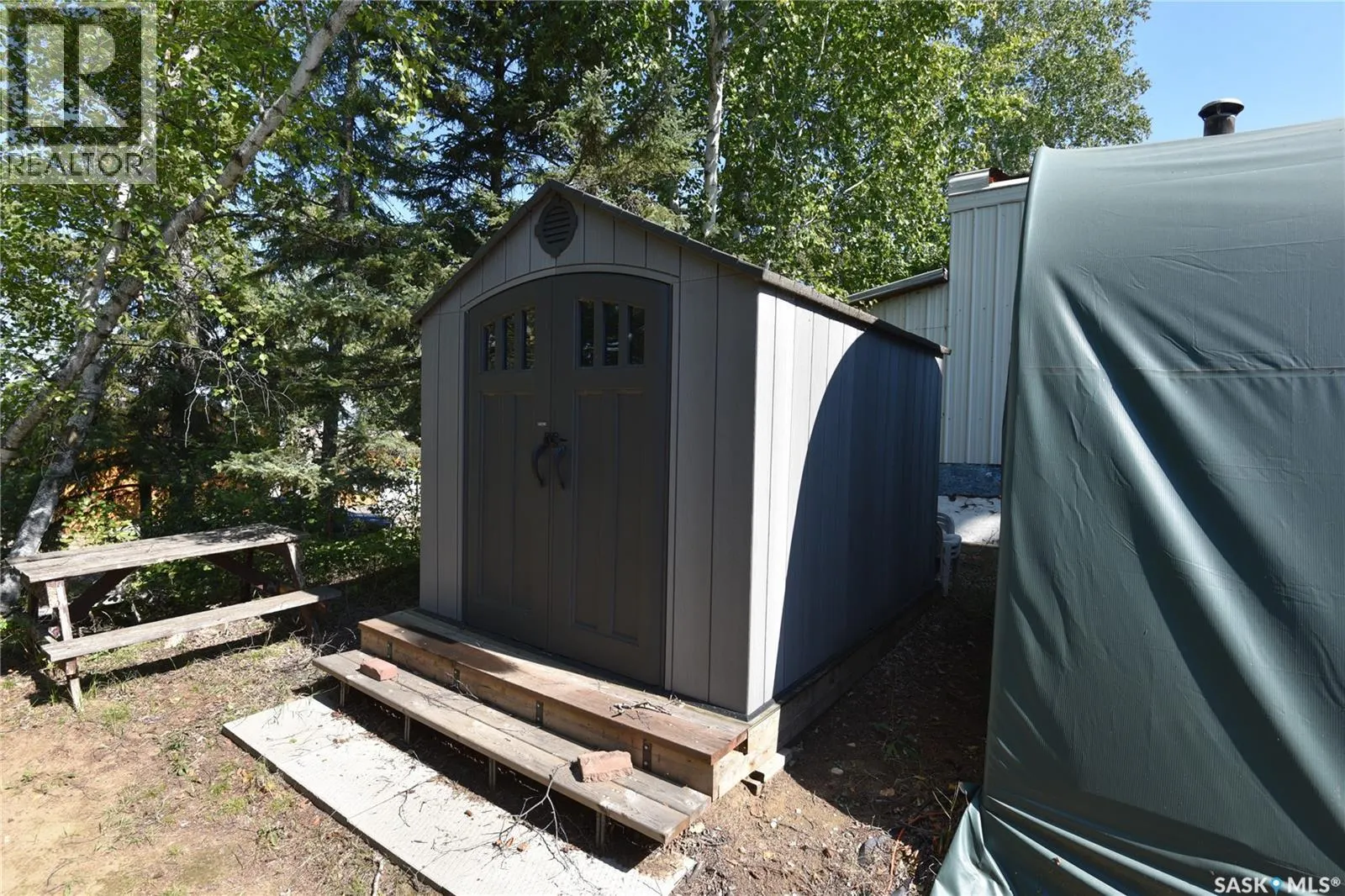 220 Lakeview DRIVE