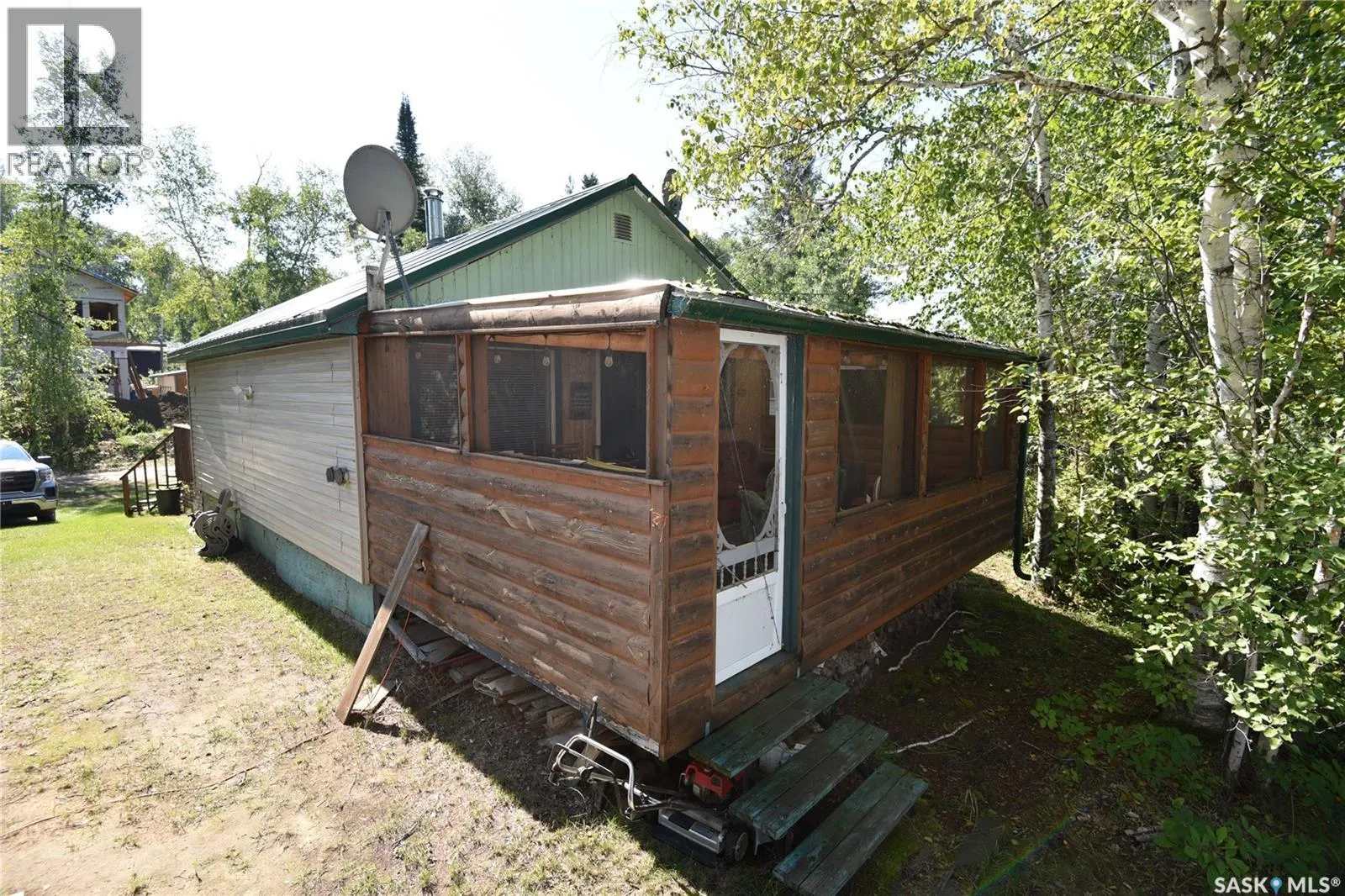 220 Lakeview DRIVE