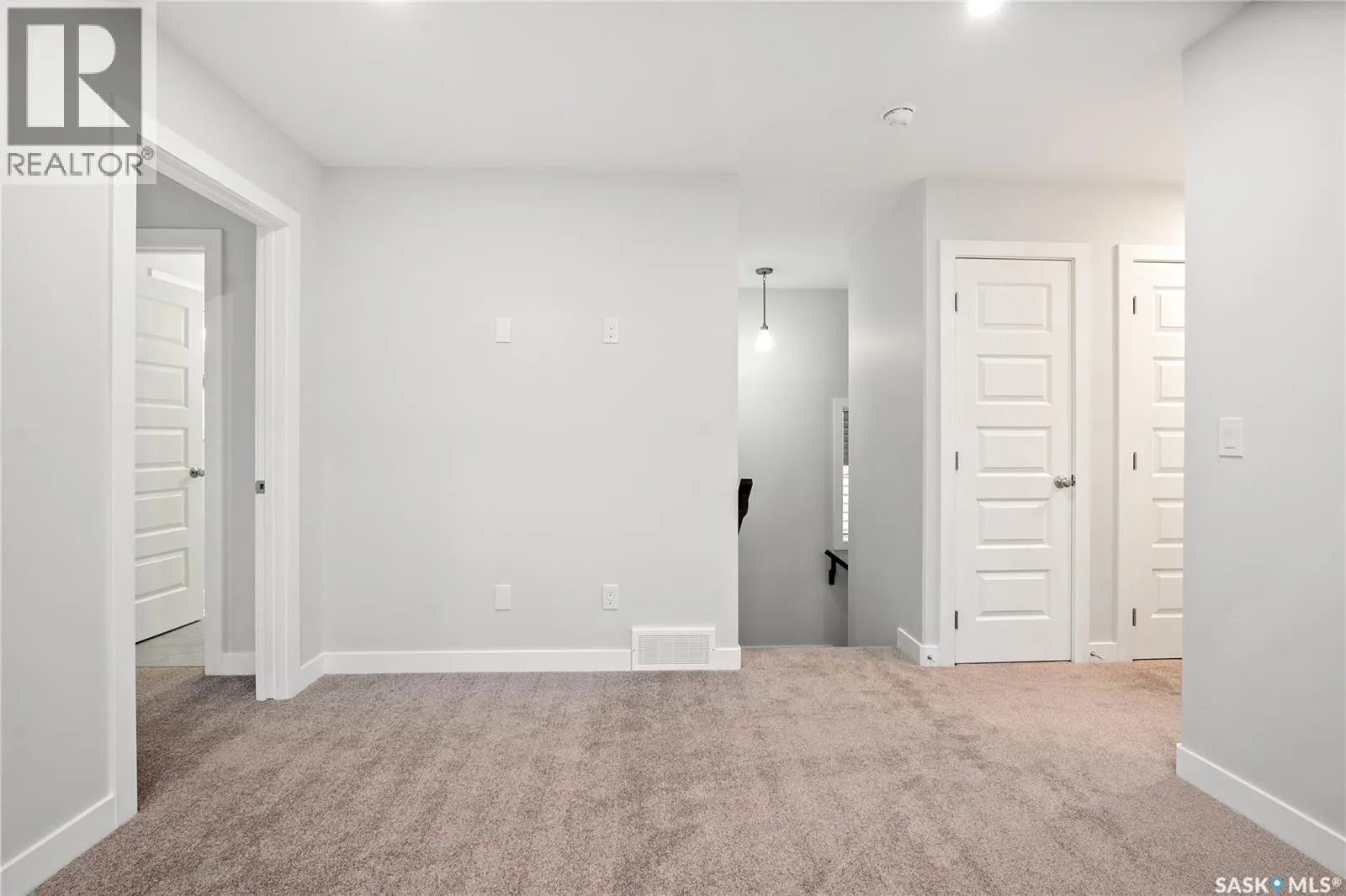 527 Asokan AVENUE