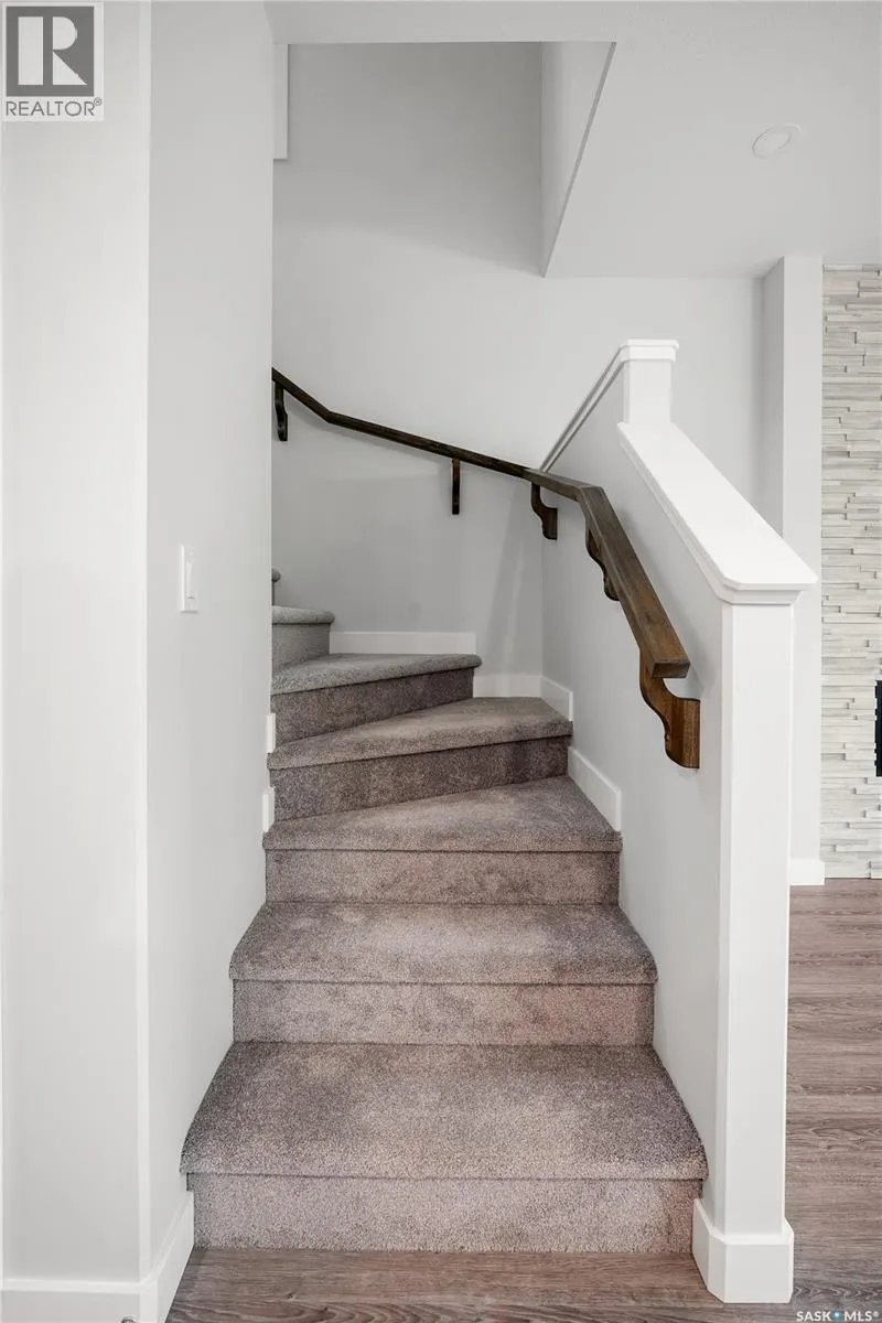 527 Asokan AVENUE