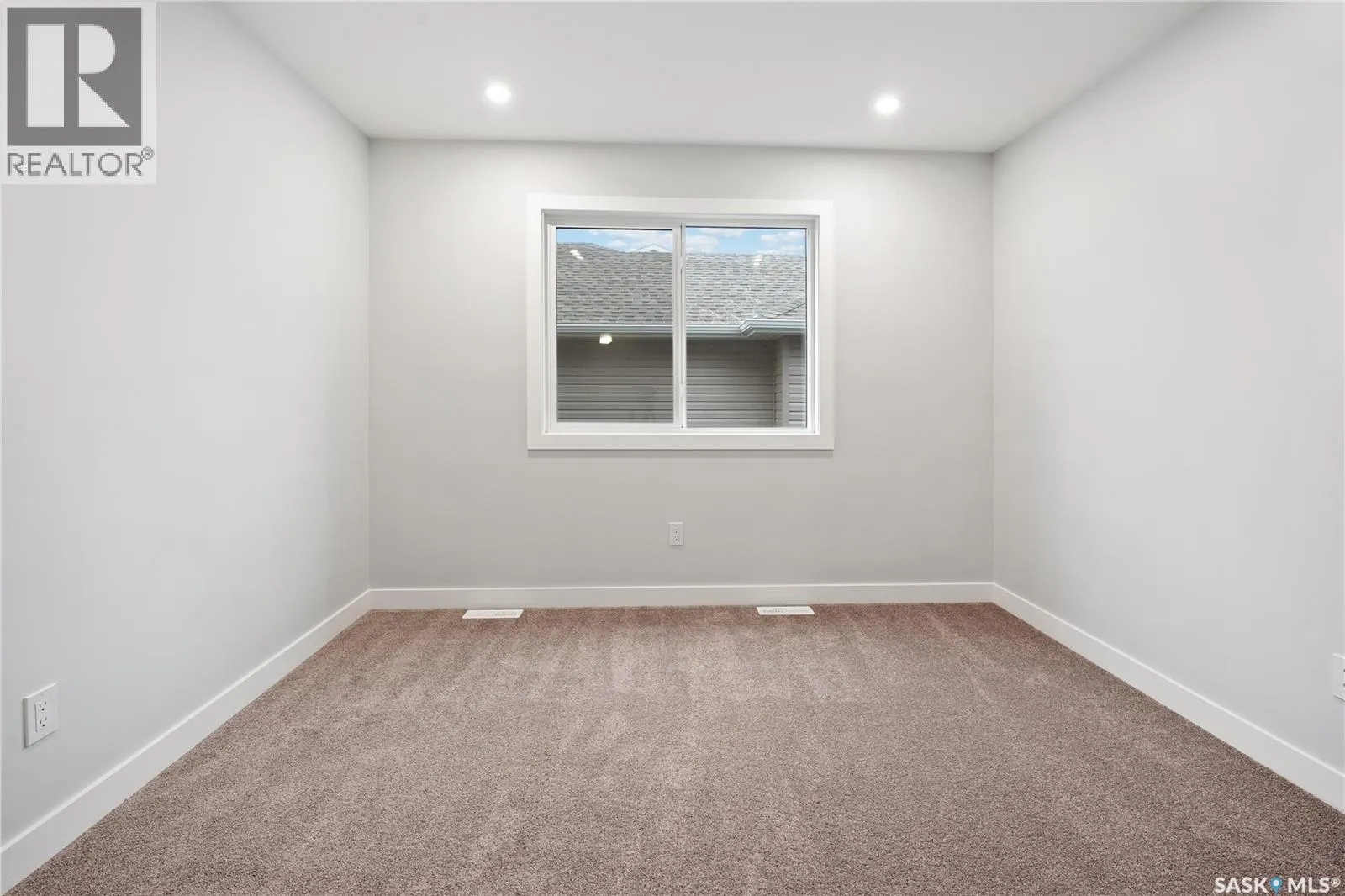 527 Asokan AVENUE