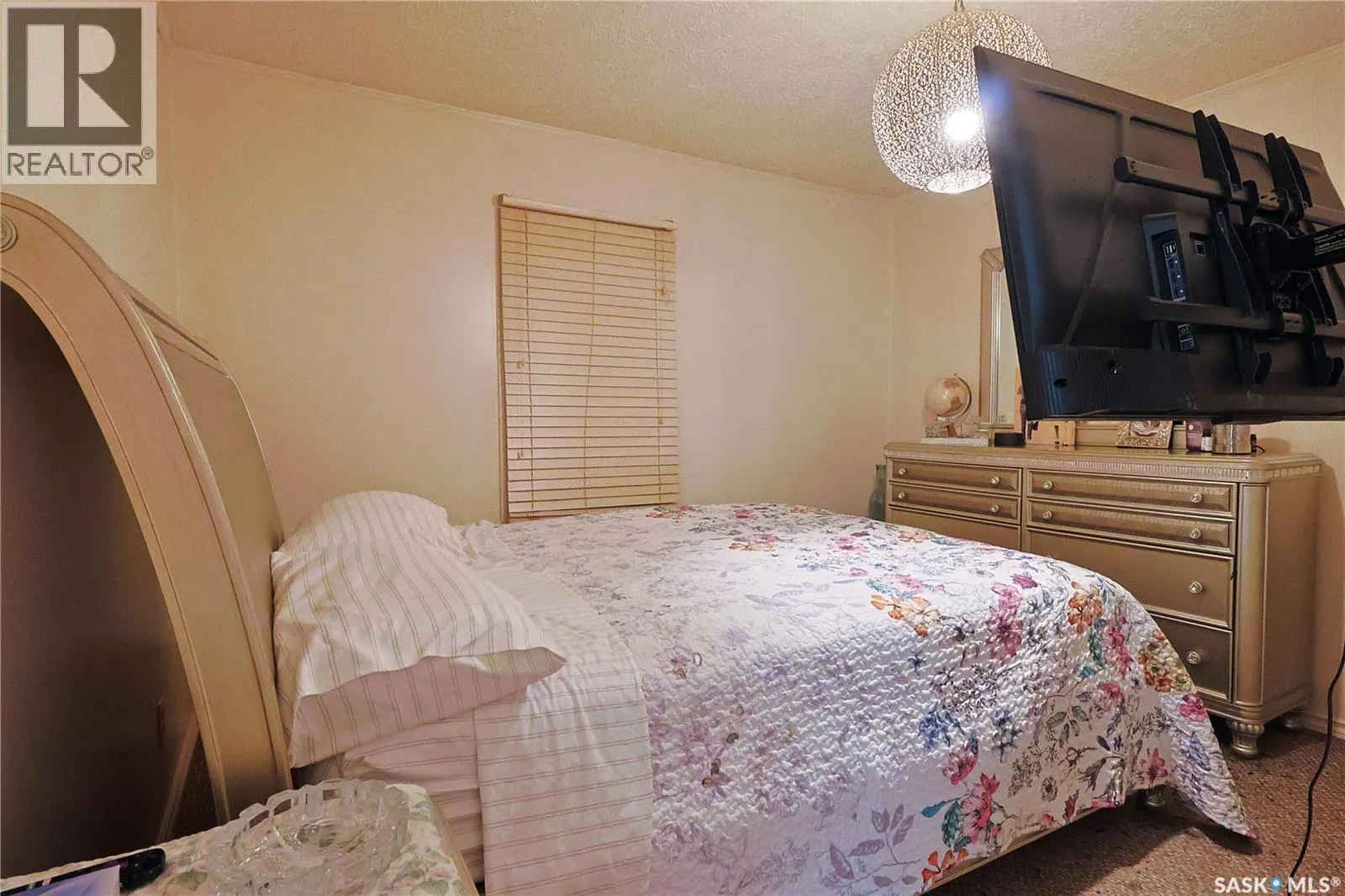 215 Redwing ROAD