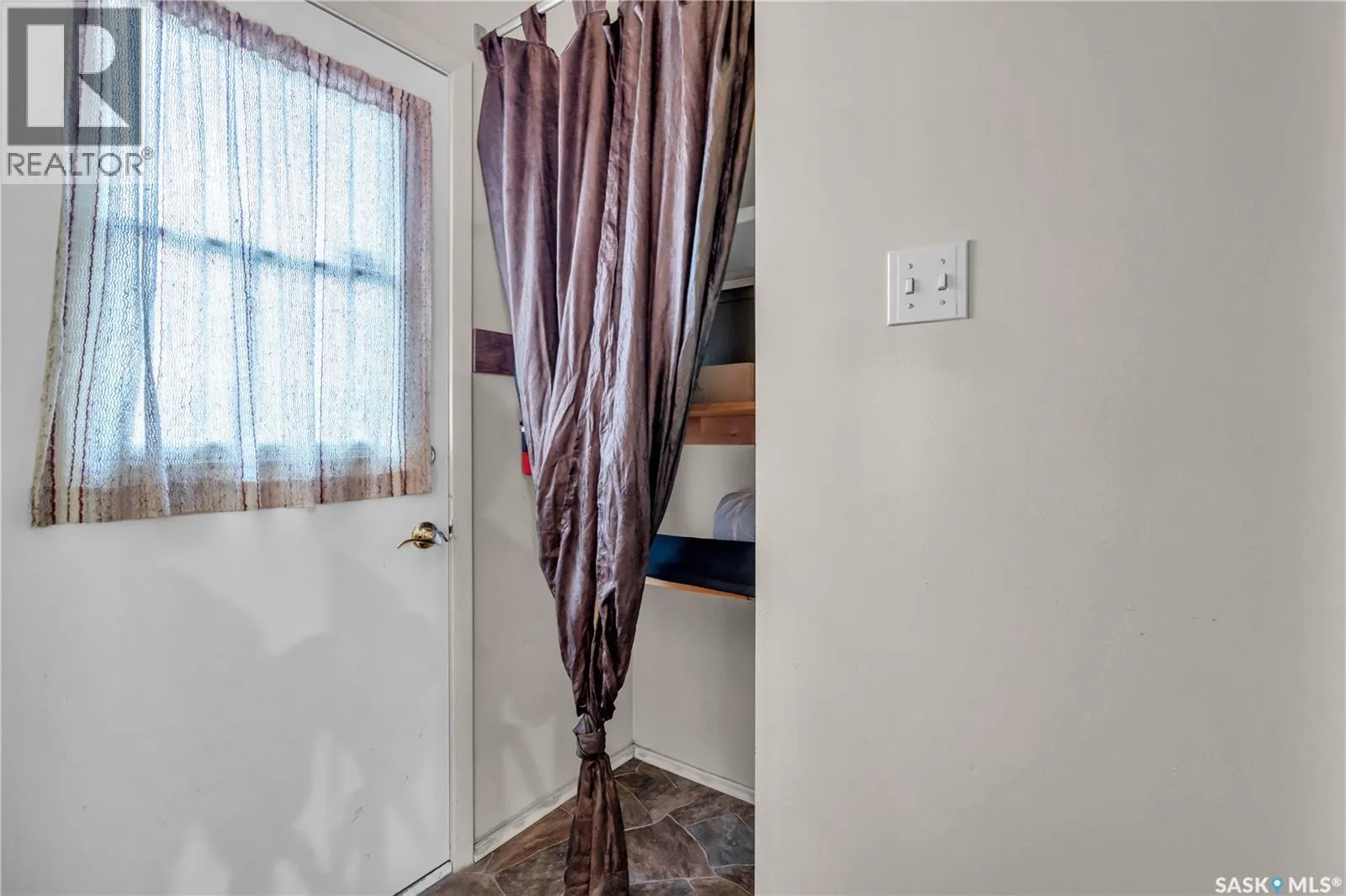 127 Scrivener CRESCENT