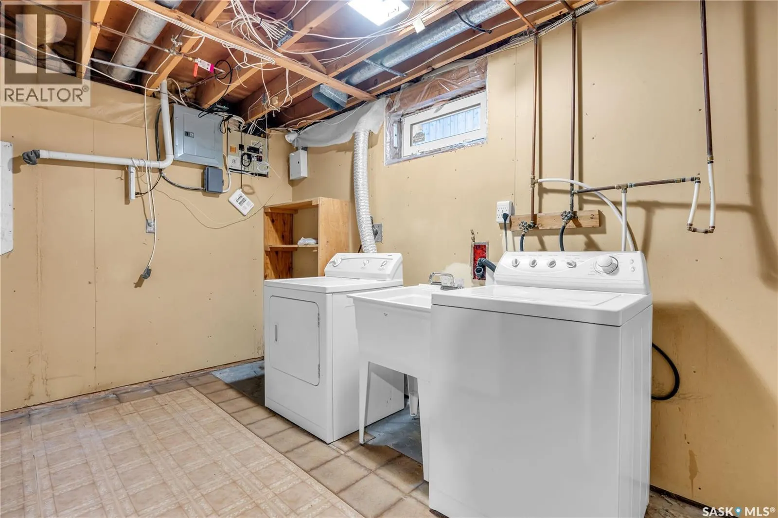 127 Scrivener CRESCENT