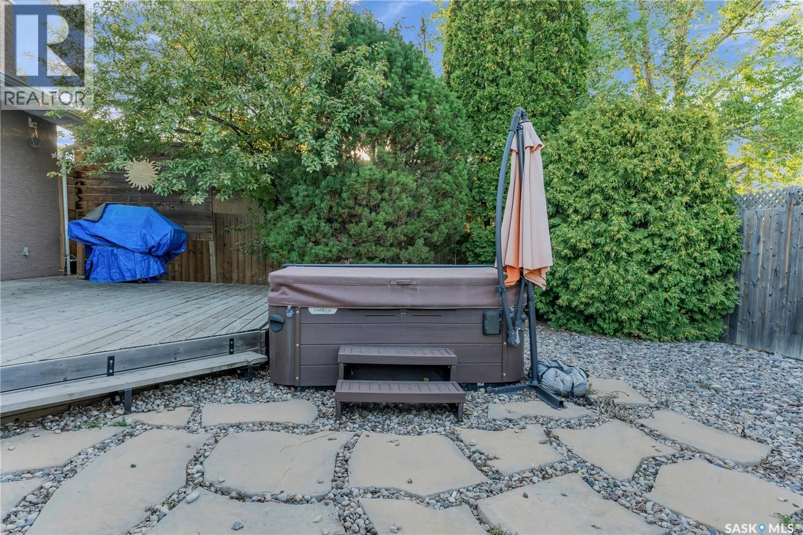 127 Scrivener CRESCENT