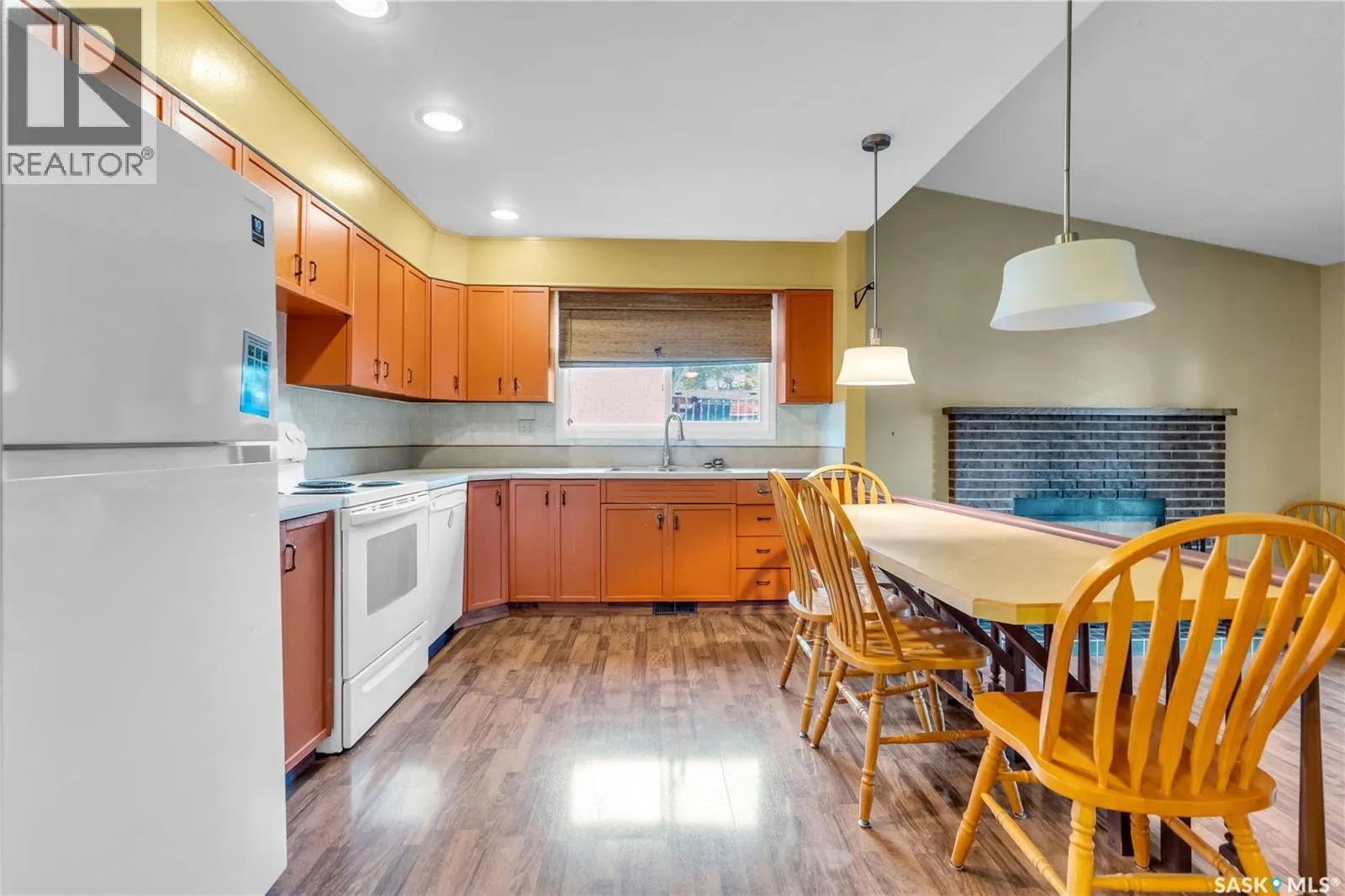 127 Scrivener CRESCENT